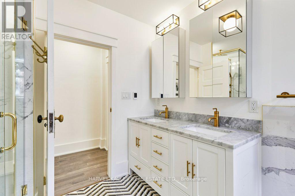 Photo 18 of 96 Balmoral Avenue, Toronto ON