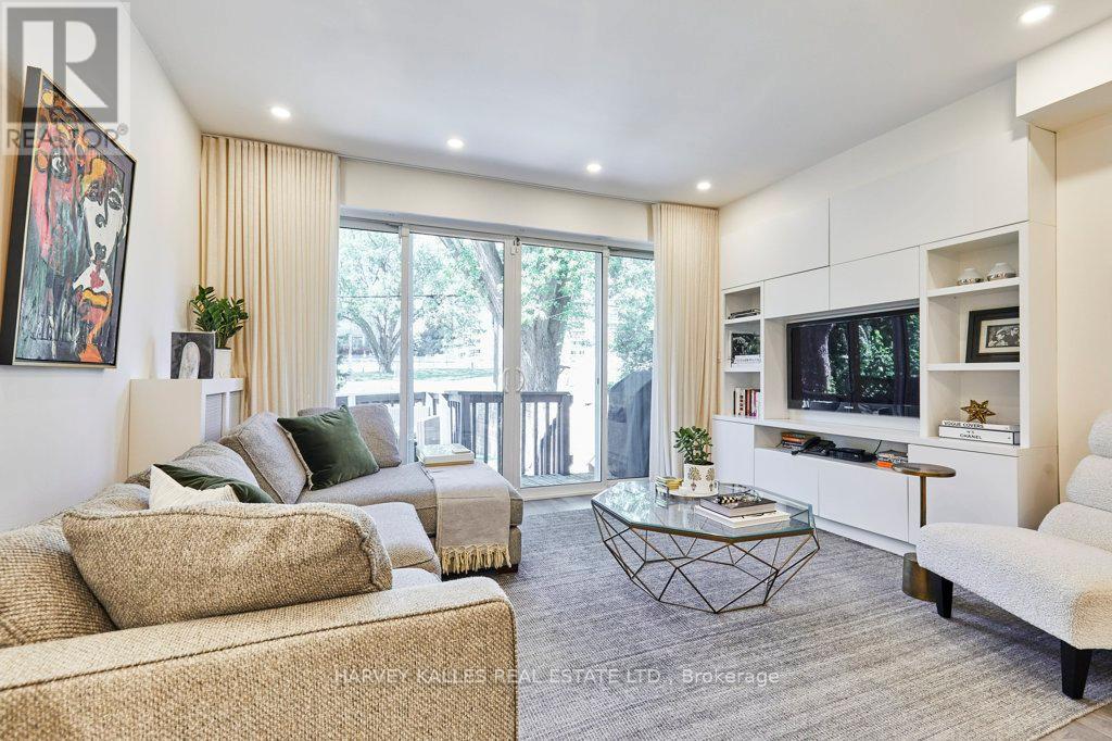 Photo 8 of 96 Balmoral Avenue, Toronto ON