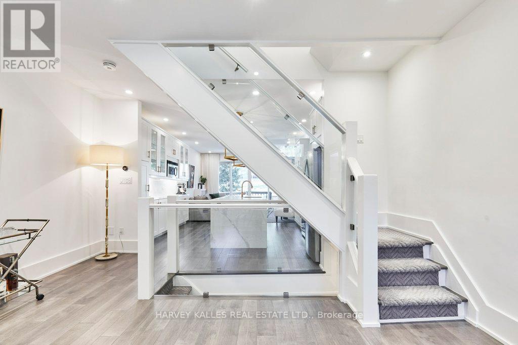 Photo 4 of 96 Balmoral Avenue, Toronto ON