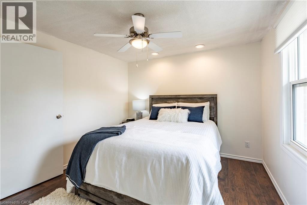 Photo 2 of 411 Keats Way Unit 4, Waterloo ON