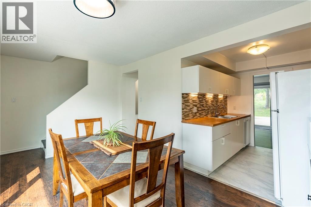 Photo 6 of 411 Keats Way Unit 4, Waterloo ON