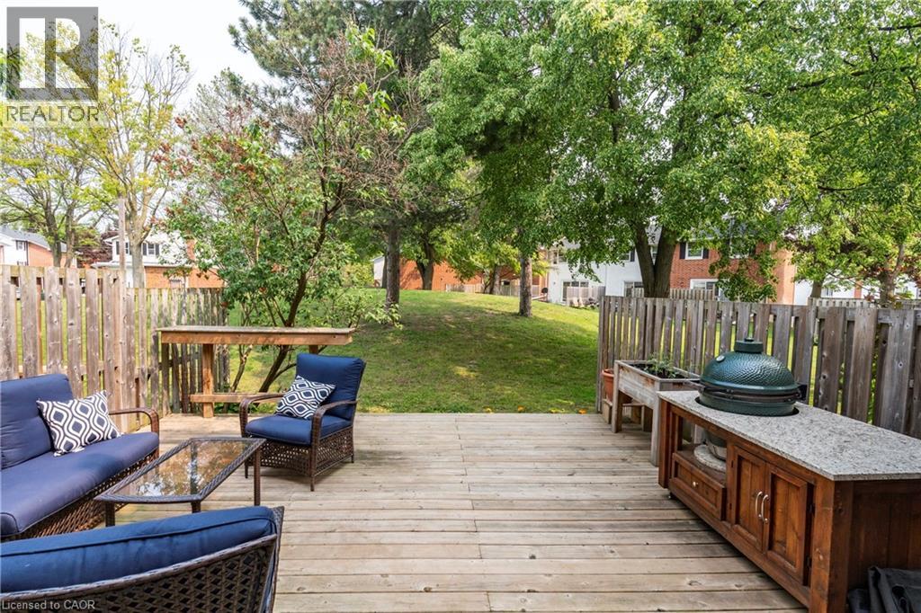 Photo 15 of 411 Keats Way Unit 4, Waterloo ON