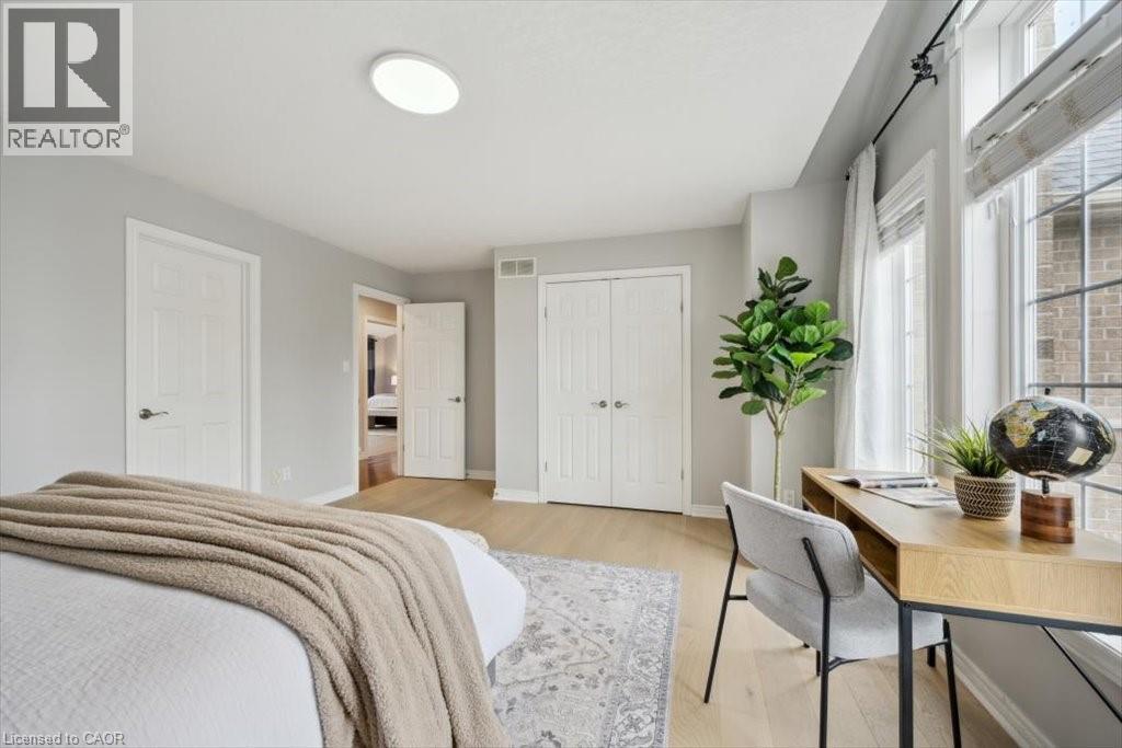Photo 17 of 3 Kestrel Street, Kitchener ON