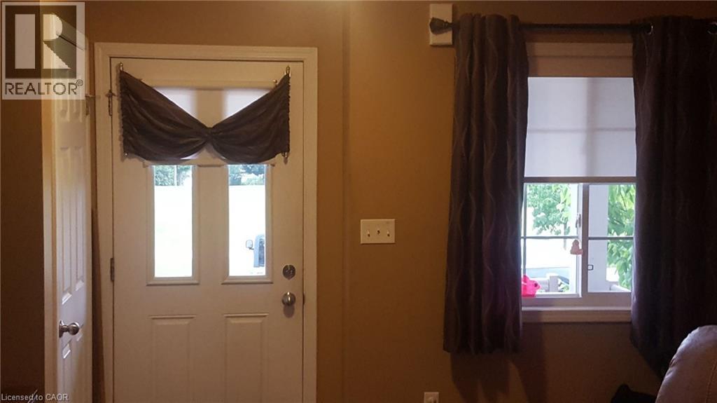 Photo 3 of 35 Mountford Drive Unit 121, Guelph ON