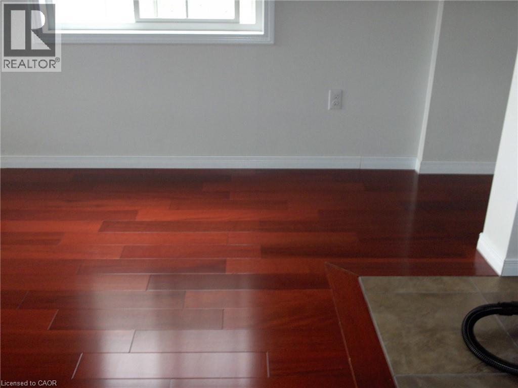 Photo 4 of 35 Mountford Drive Unit 121, Guelph ON