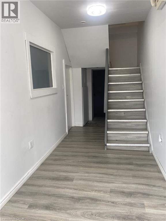 Photo 2 of 48 Ainslie Street S, Cambridge ON