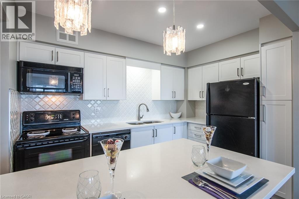 Photo 13 of 260 Sheldon Avenue N Unit 810, Kitchener ON