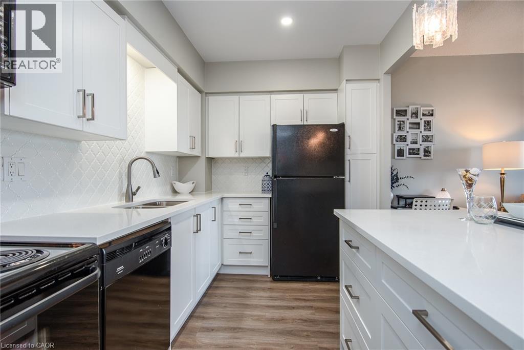 Photo 15 of 260 Sheldon Avenue N Unit 810, Kitchener ON