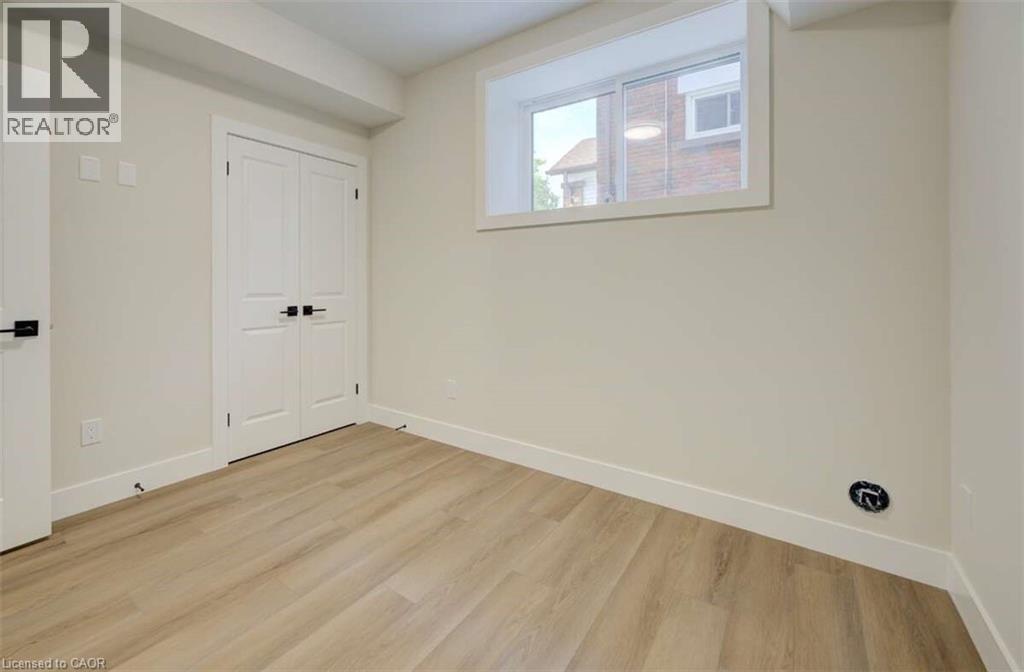 Photo 19 of 17 Peter Street Unit 1, Kitchener ON