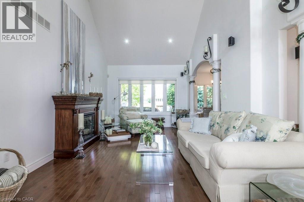 Photo 22 of 747 Garden Court Crescent, Woodstock ON