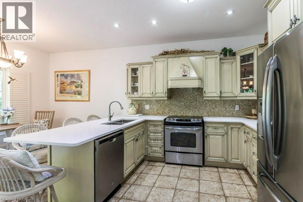 Photo 32 of 747 Garden Court Crescent, Woodstock ON
