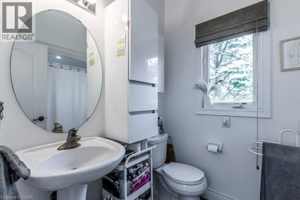 Photo 31 of 747 Garden Court Crescent, Woodstock ON