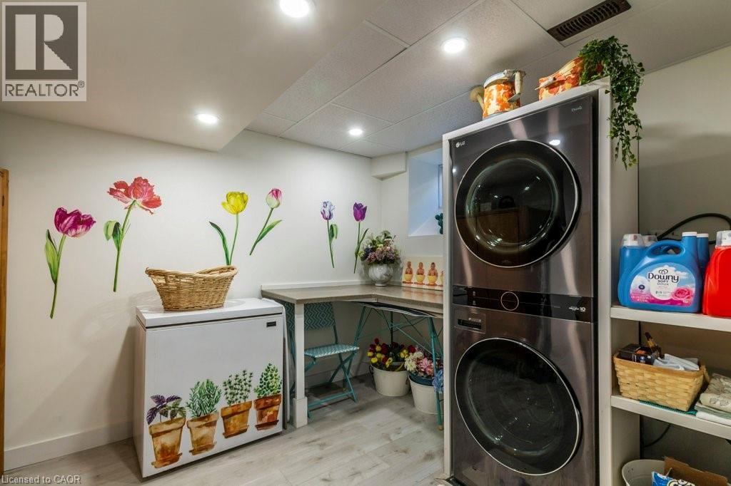 Photo 40 of 747 Garden Court Crescent, Woodstock ON