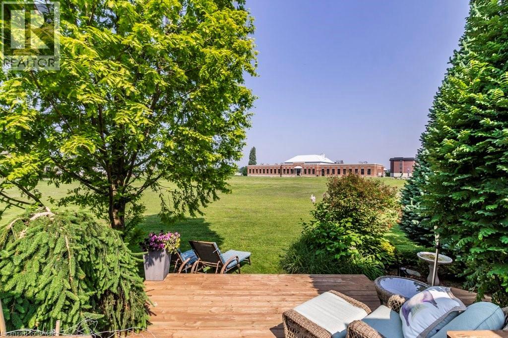 Photo 4 of 747 Garden Court Crescent, Woodstock ON