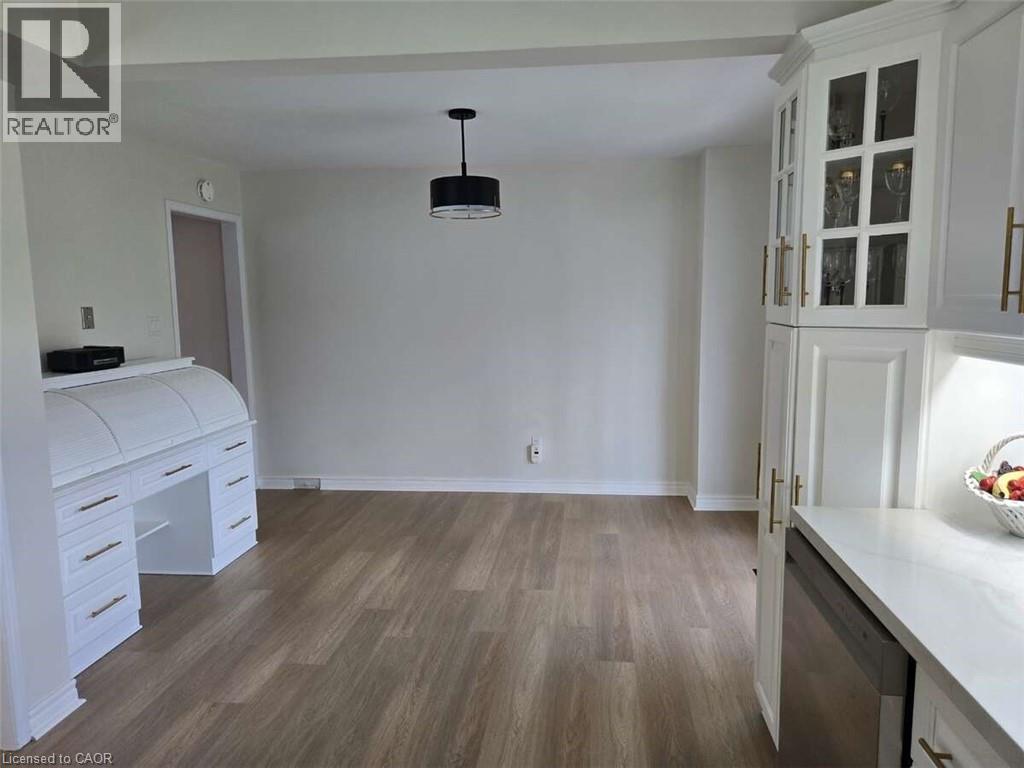 Photo 16 of 3569 Redmond Road, Mississauga ON