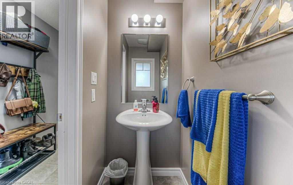 Photo 30 of 42 Eliza Avenue, Kitchener ON