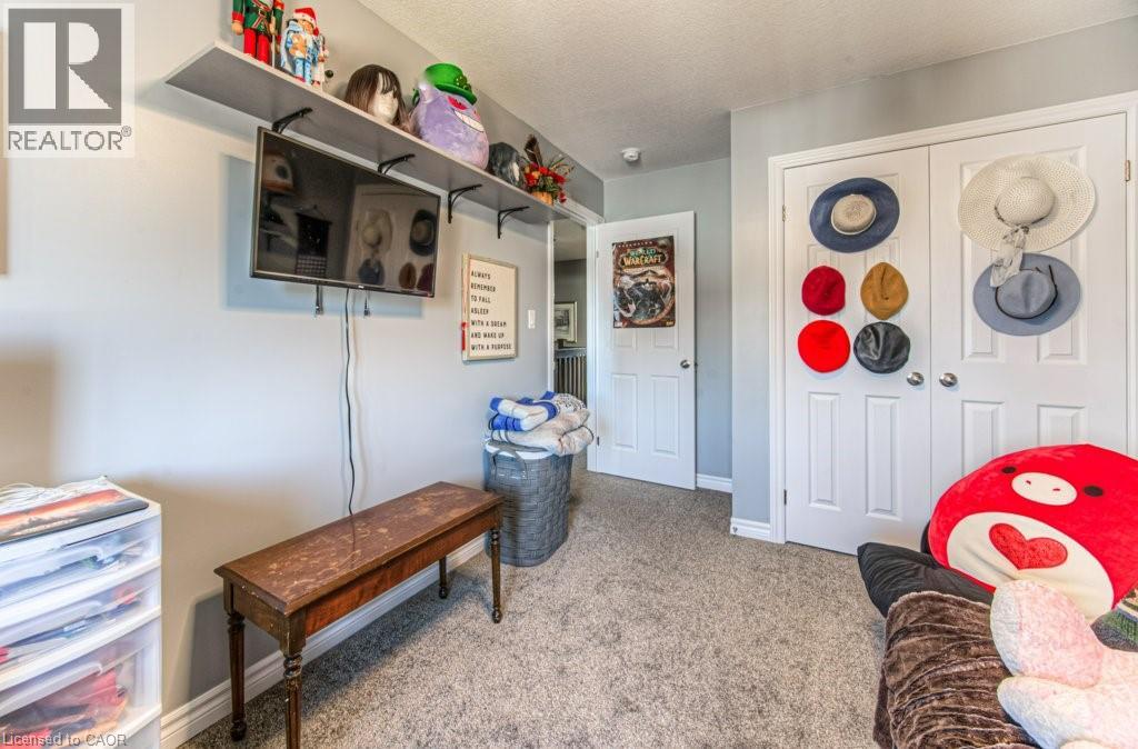 Photo 26 of 42 Eliza Avenue, Kitchener ON