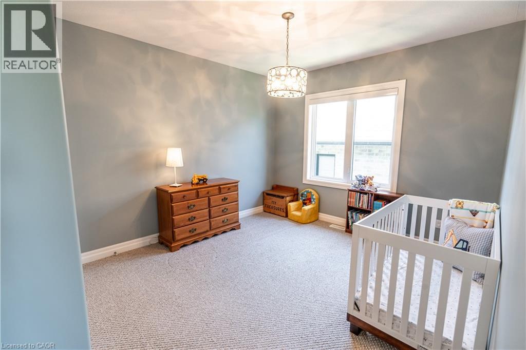 Photo 29 of 15 Hudson Drive, Brantford ON