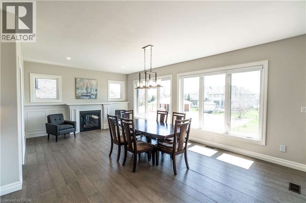Photo 11 of 15 Hudson Drive, Brantford ON