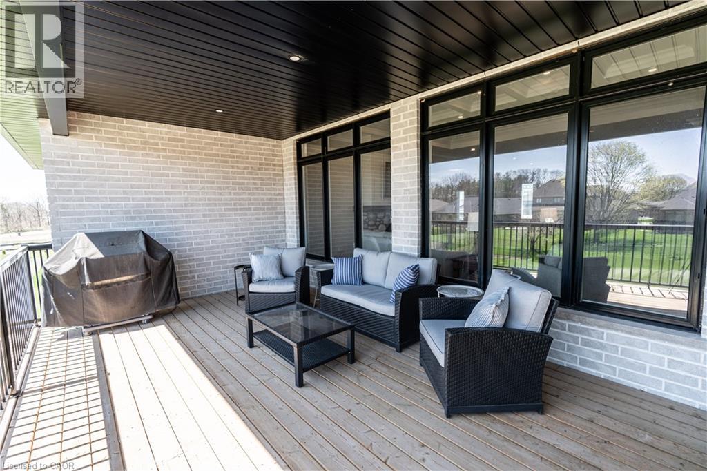 Photo 25 of 15 Hudson Drive, Brantford ON