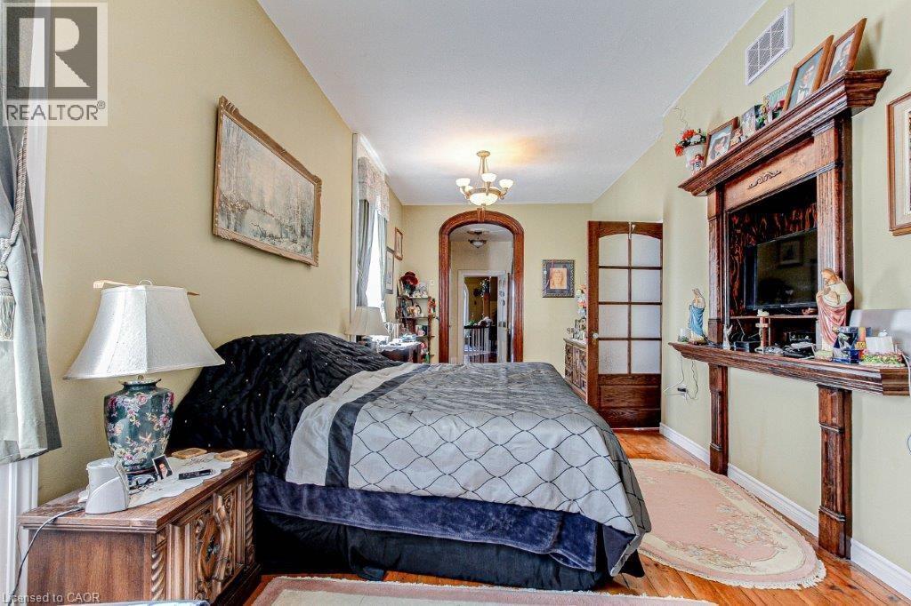158 TOWNLINE Street - 26