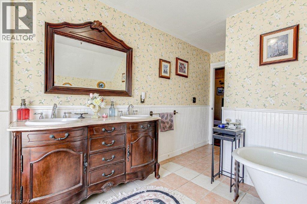 158 TOWNLINE Street - 32