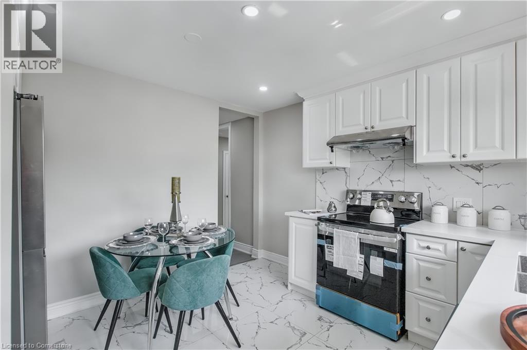 Photo 36 of 259 Greenfield Avenue, Kitchener ON