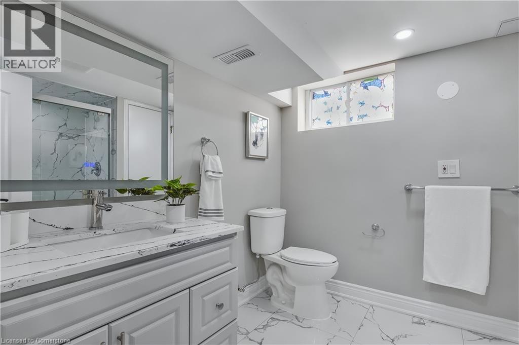 Photo 3 of 259 Greenfield Avenue, Kitchener ON