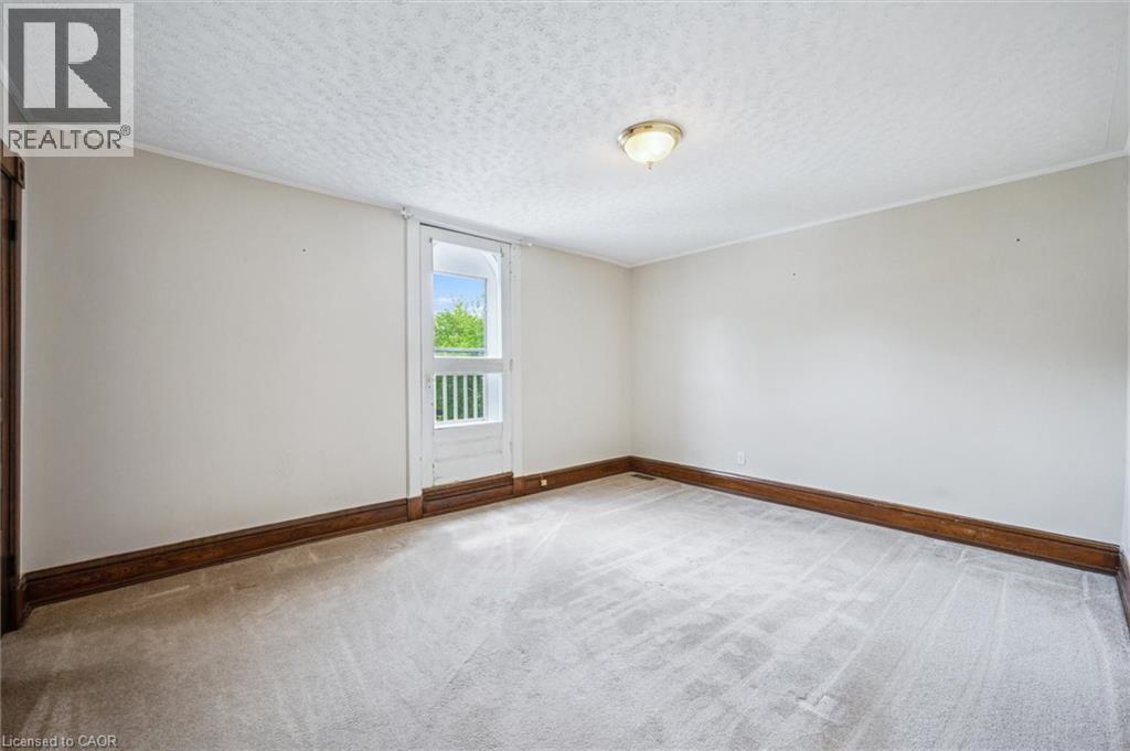 Photo 11 of 622 624 Dolph Street N, Cambridge ON