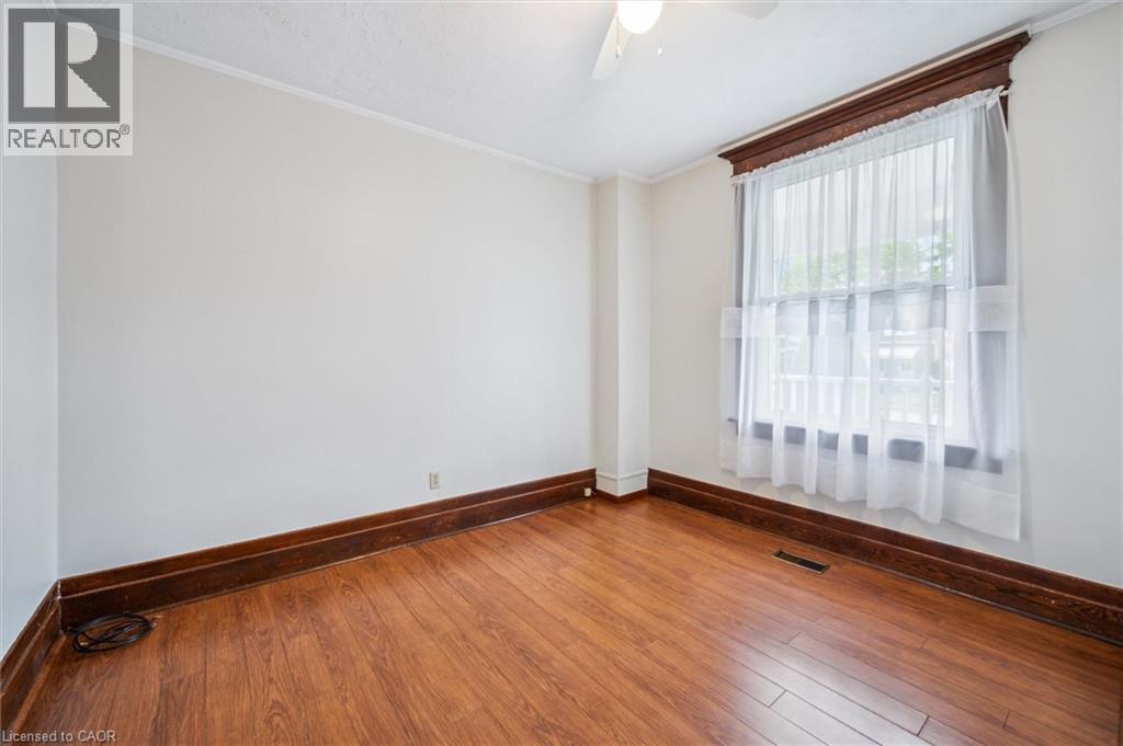 Photo 34 of 622 624 Dolph Street N, Cambridge ON