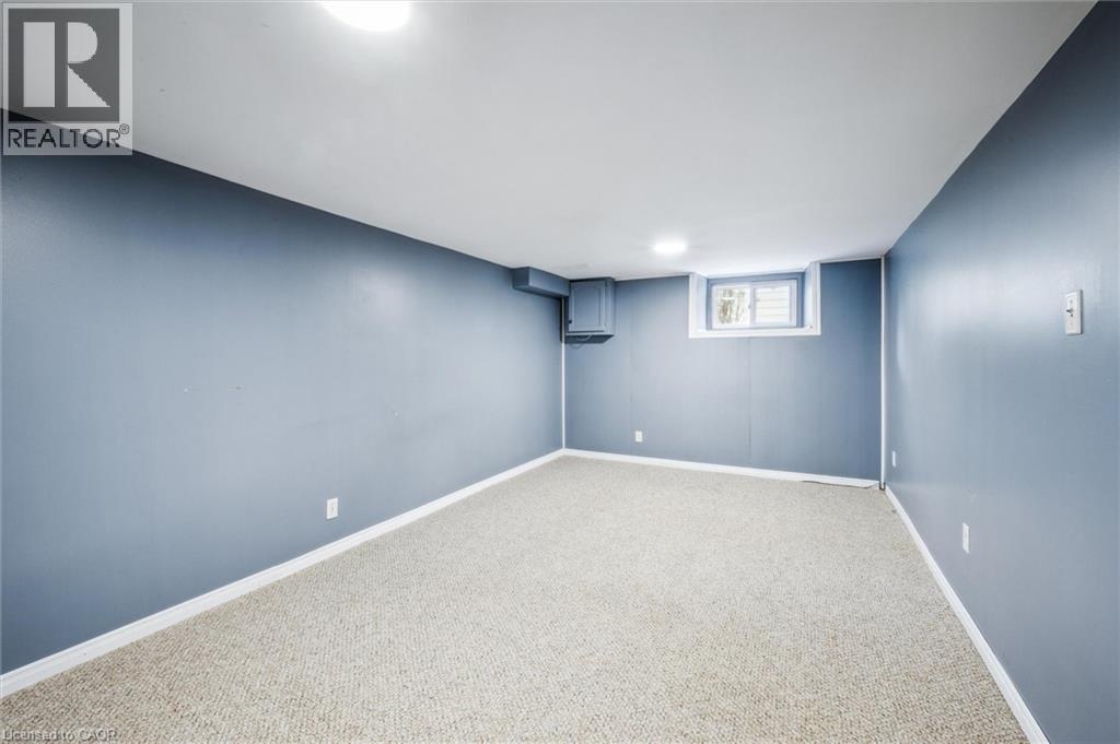 Photo 4 of 622 624 Dolph Street N, Cambridge ON