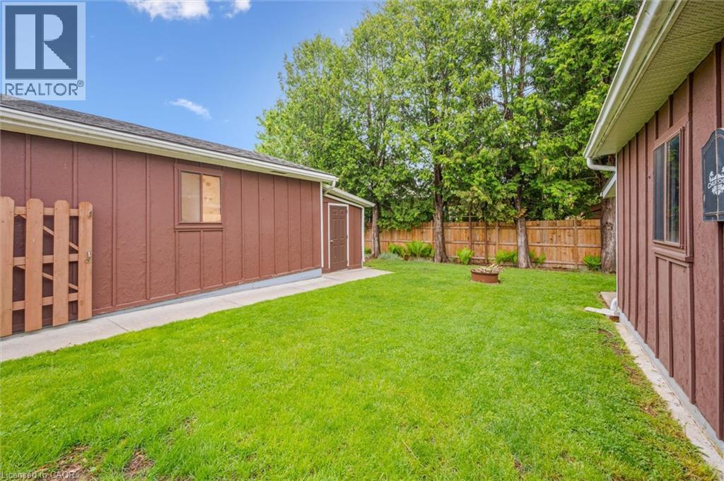 Photo 24 of 622 624 Dolph Street N, Cambridge ON
