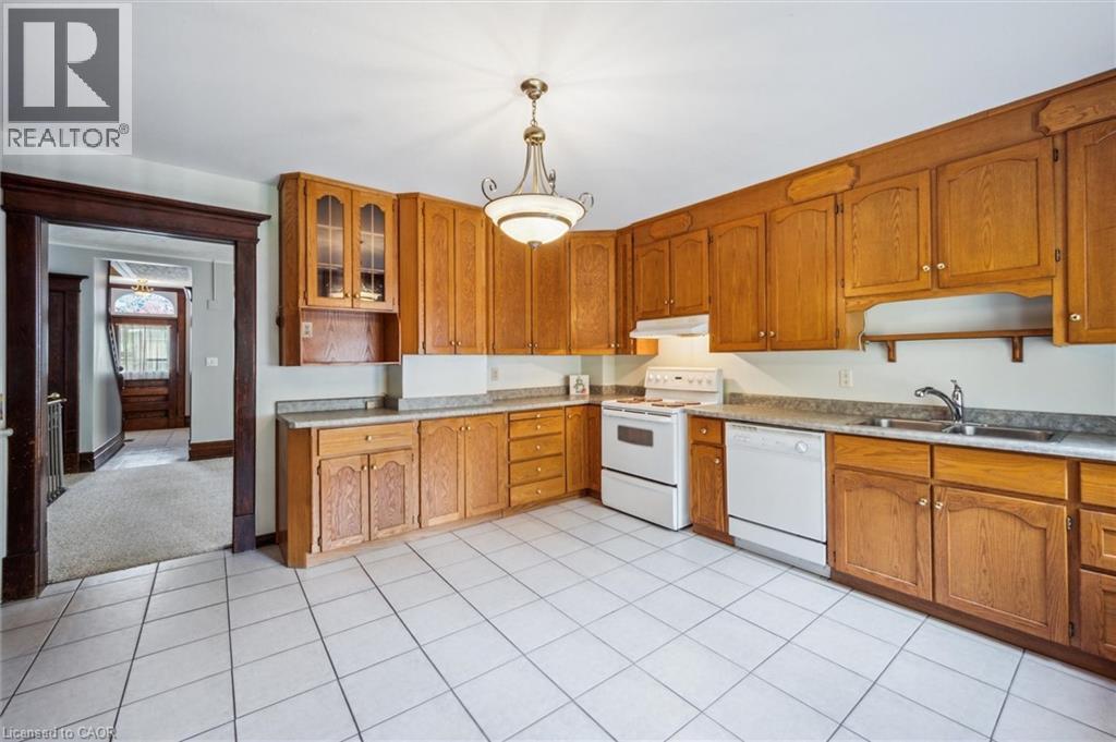 Photo 20 of 622 624 Dolph Street N, Cambridge ON