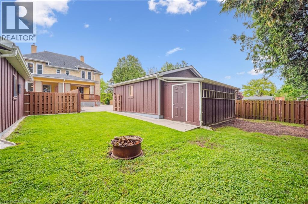Photo 31 of 622 624 Dolph Street N, Cambridge ON