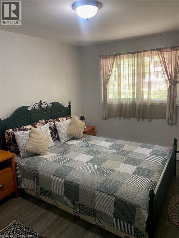 Photo 11 of 58 Hazelglen Drive, Kitchener ON