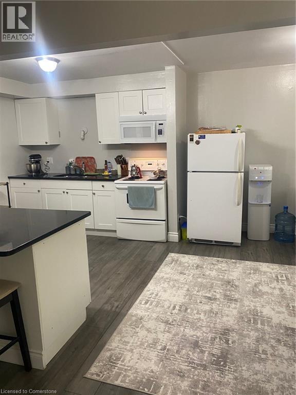 Photo 12 of 58 Hazelglen Drive, Kitchener ON