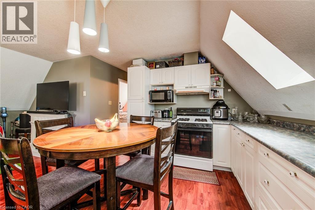 Photo 18 of 1023 Maple Leaf Street, Wellesley ON