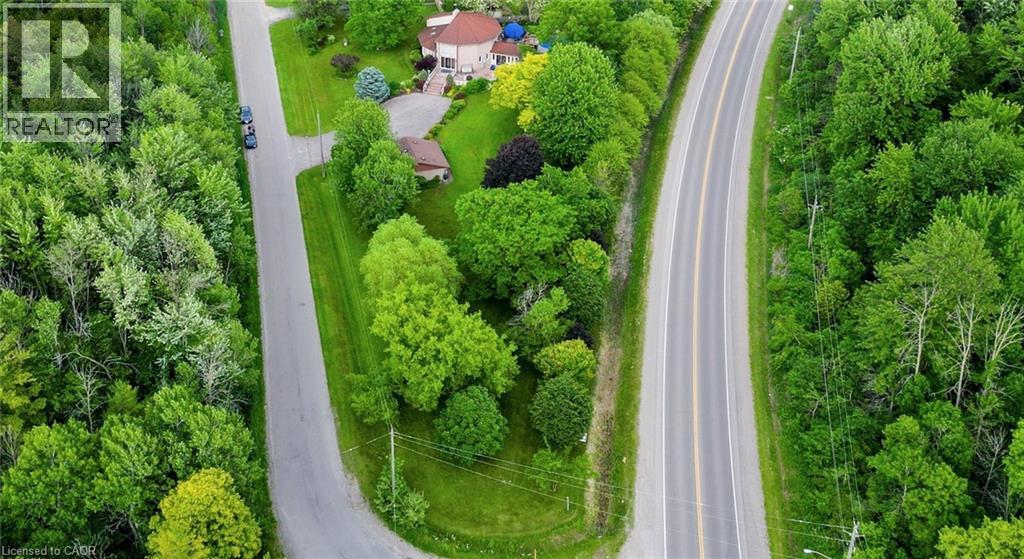 Photo 13 of 35 Robinson Road, Cambridge ON