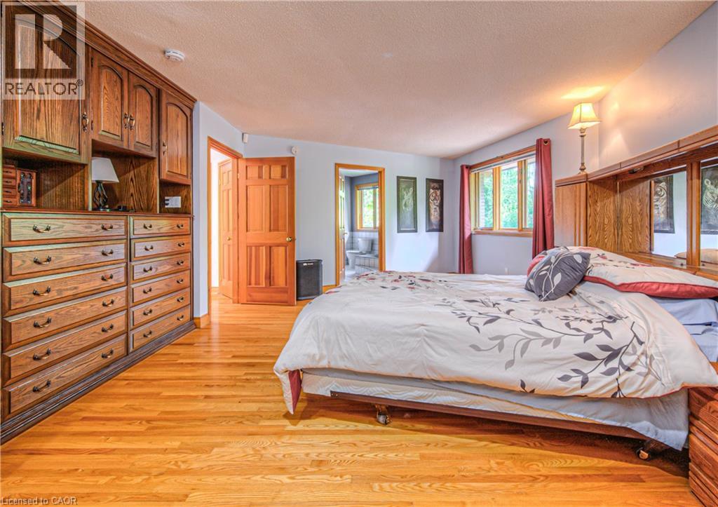 Photo 22 of 35 Robinson Road, Cambridge ON