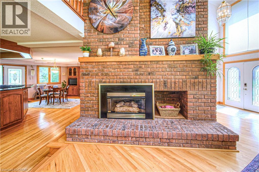 Photo 40 of 35 Robinson Road, Cambridge ON