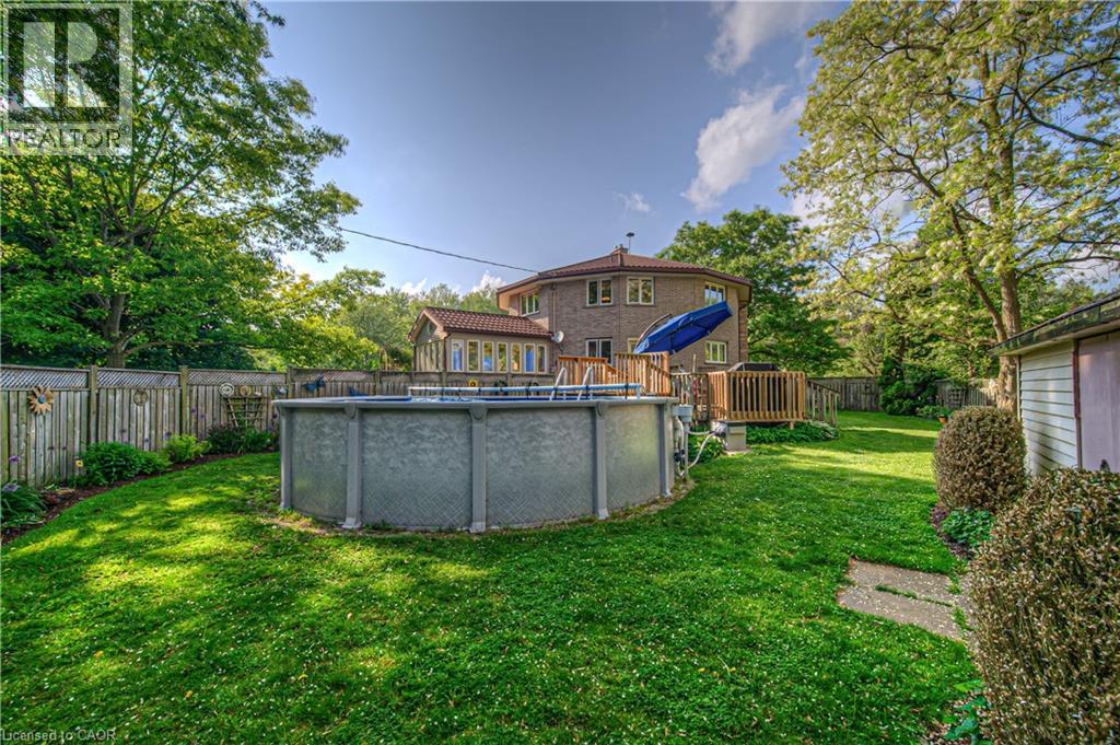 Photo 10 of 35 Robinson Road, Cambridge ON