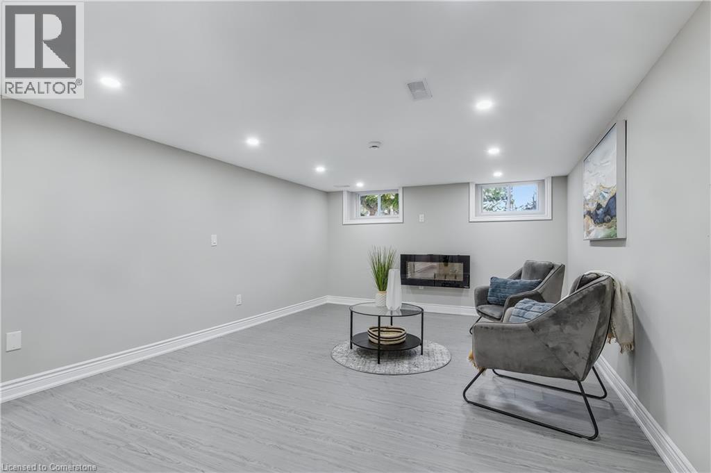 Photo 5 of 259 Greenfield Avenue, Kitchener ON