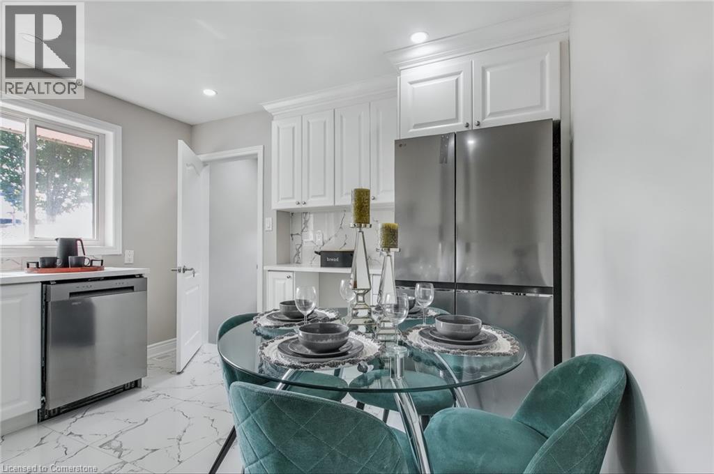 Photo 38 of 259 Greenfield Avenue, Kitchener ON
