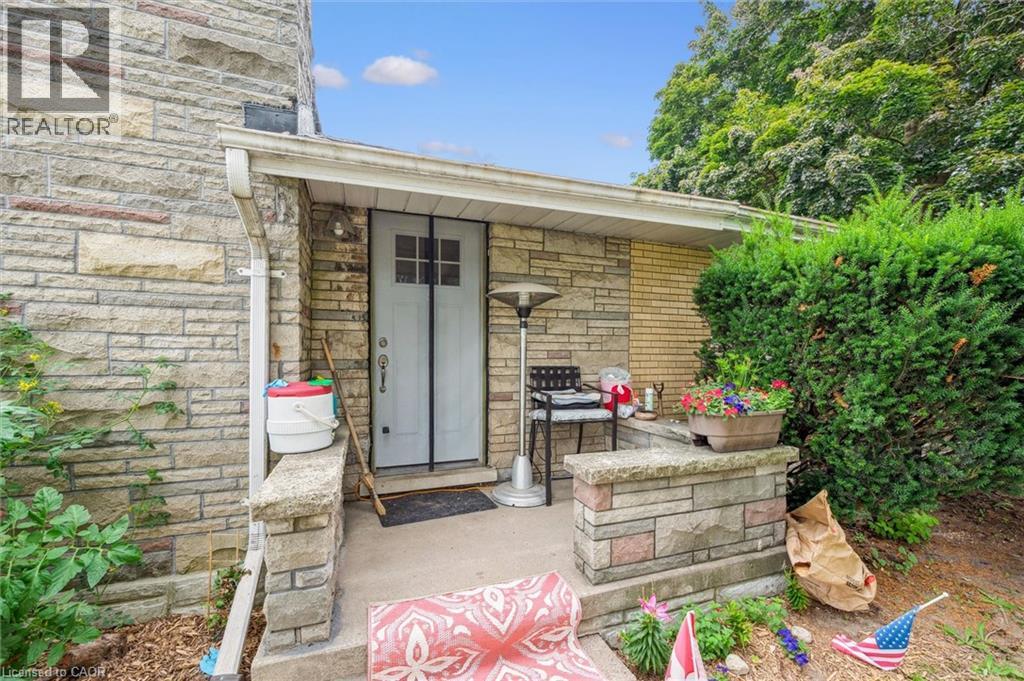 Photo 32 of 143 Bruce Street, Kitchener ON