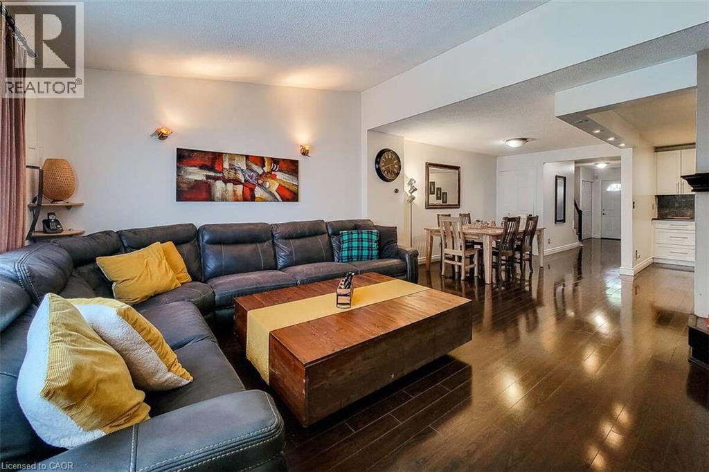 Photo 11 of 339 Macintosh Drive, Stoney Creek ON