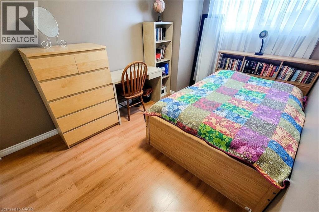 Photo 4 of 339 Macintosh Drive, Stoney Creek ON