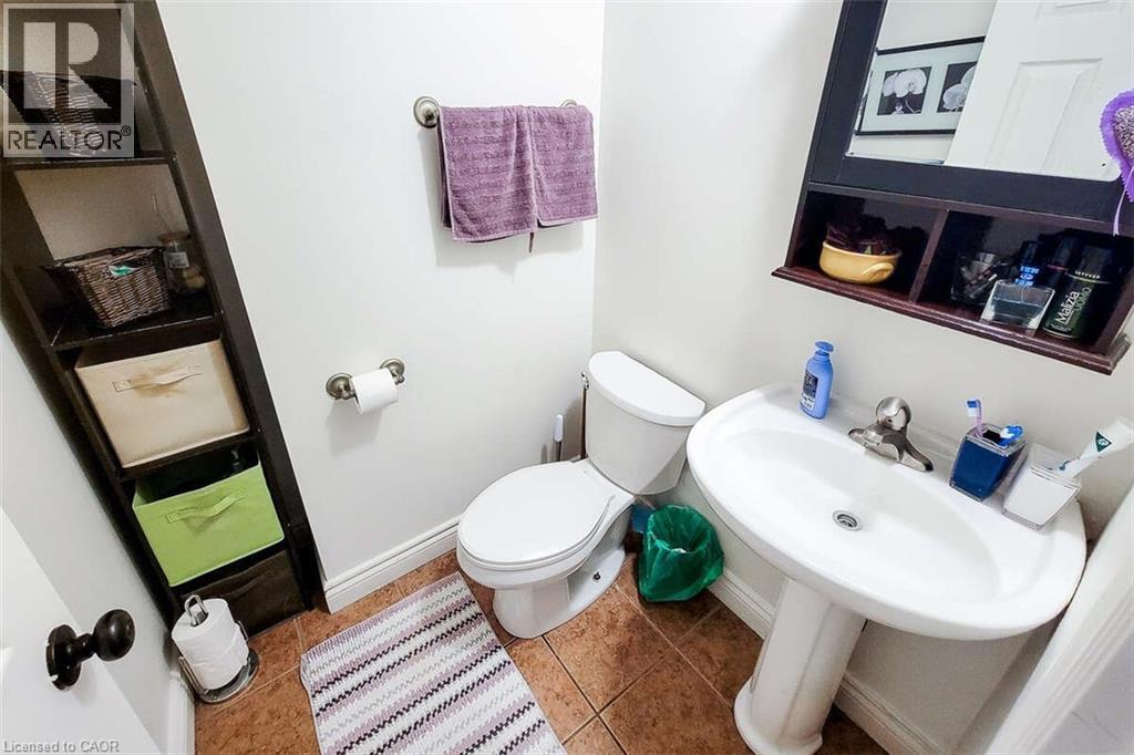 Photo 7 of 339 Macintosh Drive, Stoney Creek ON