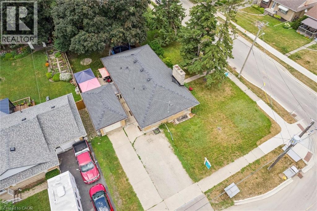 Photo 7 of 143 Bruce Street, Kitchener ON