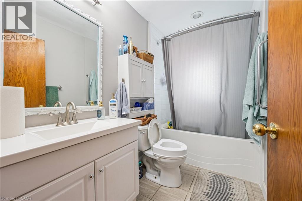 Photo 11 of 143 Bruce Street, Kitchener ON