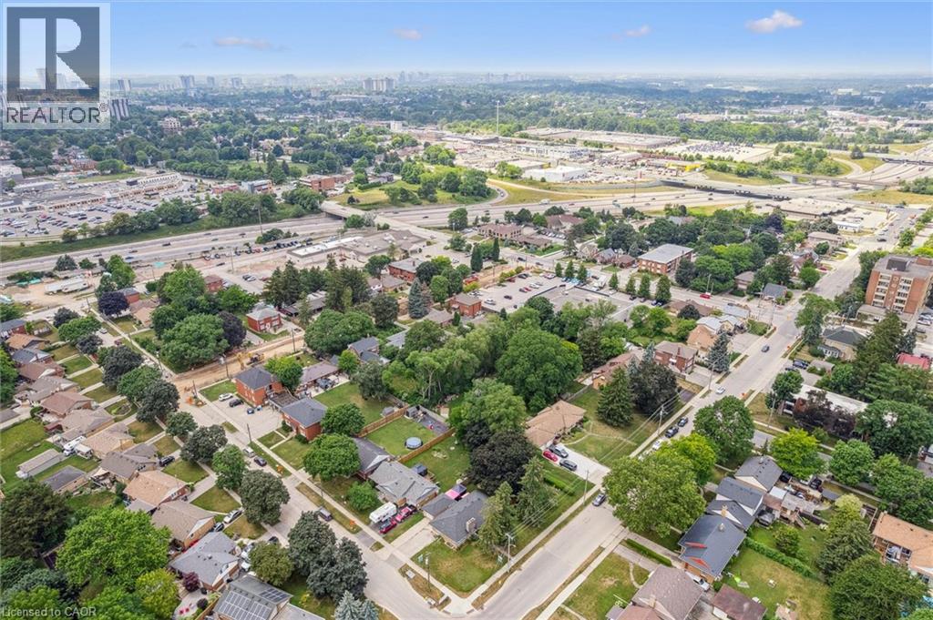 Photo 25 of 143 Bruce Street, Kitchener ON